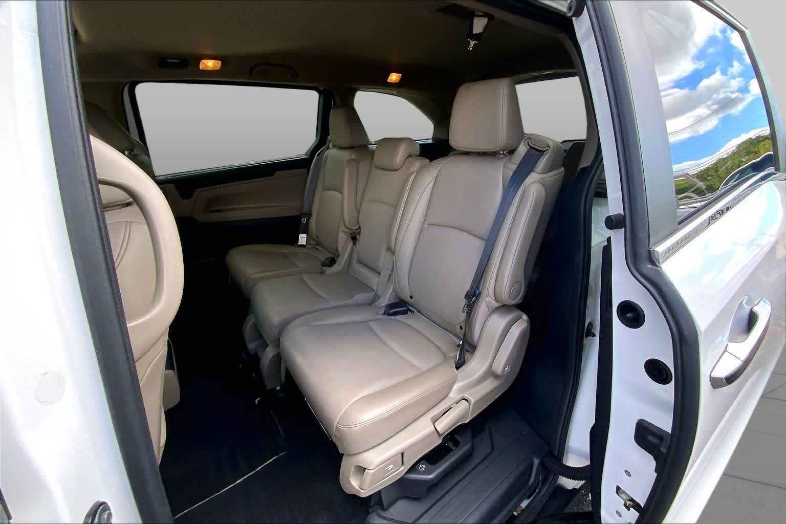 2024 Honda Odyssey EX-L - Photo 21