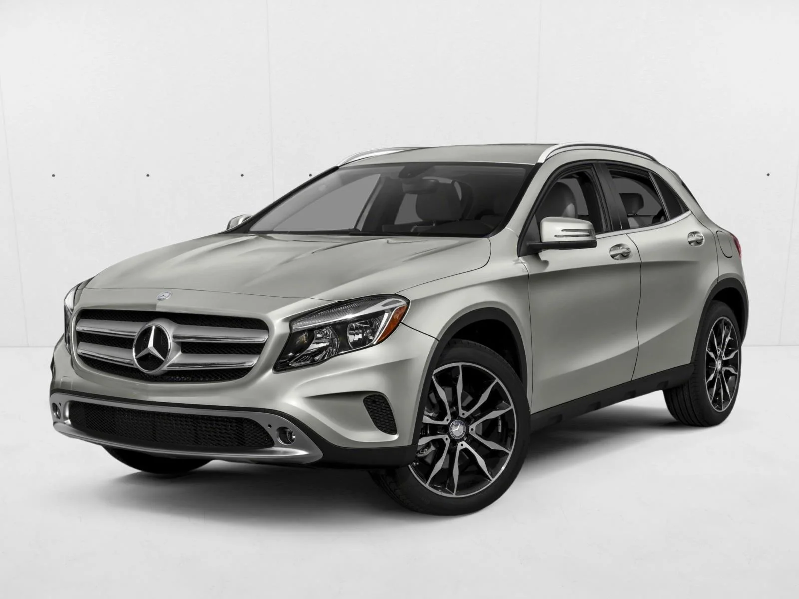Used 2017 Black Mercedes-Benz GLA 250 image 1