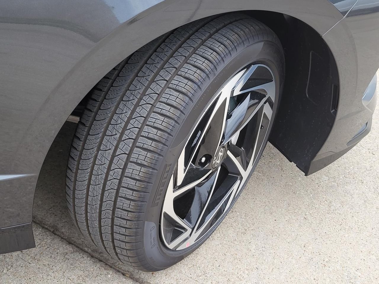 New 2026 Portofino Gray Hyundai SEL Sport image 6