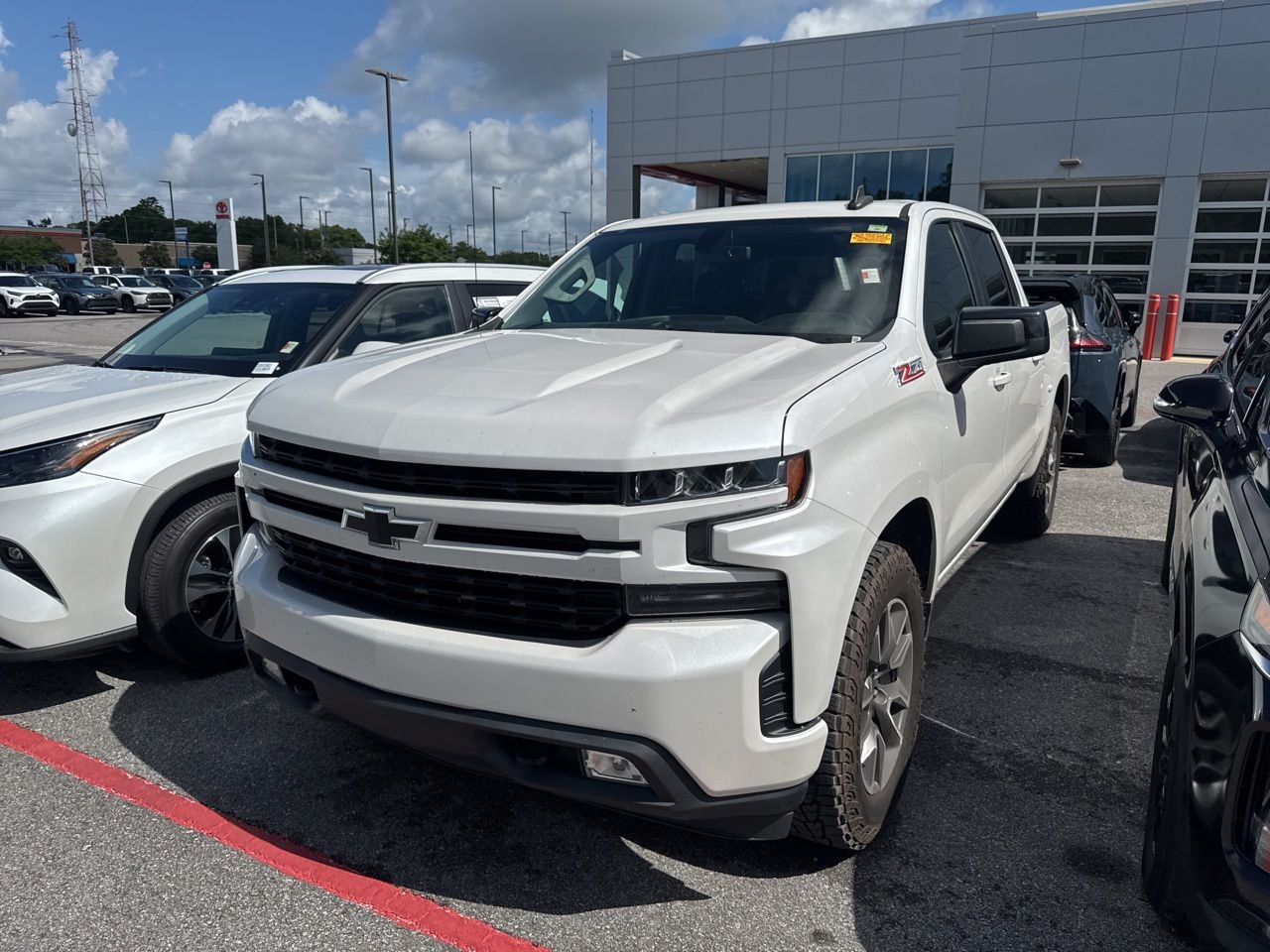 2021 Chevrolet Silverado 1500 RST 4X4 Crew Cab Short Box's photo