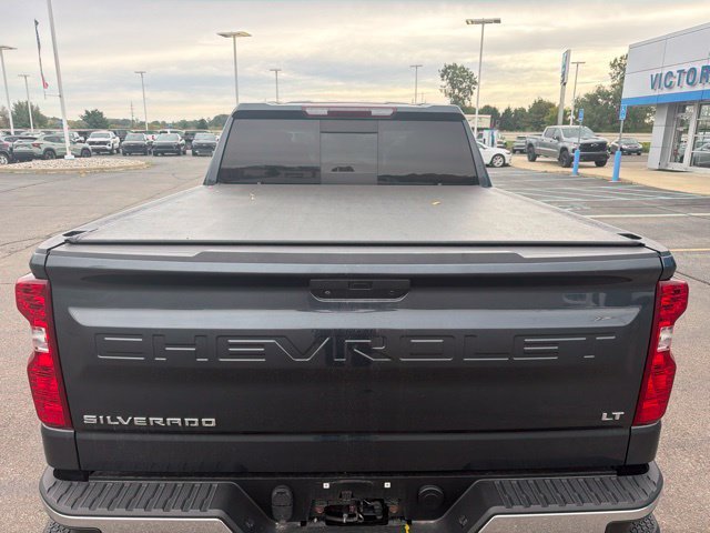 Used 2021 SHADOW GRAY METALLIC Chevrolet LT image 10