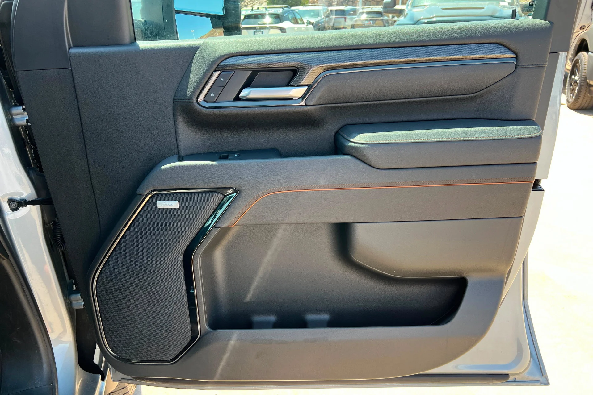 Used 2025 Sterling Metallic GMC AT4 image 22