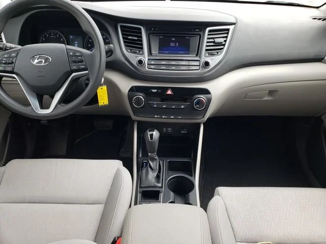 Used 2018 White Hyundai SE image 14