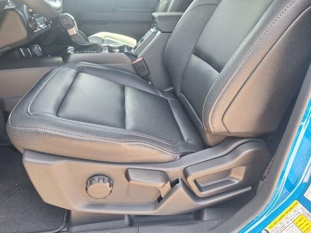 New 2026 Velocity Blue Metallic Ford Badlands® image 10
