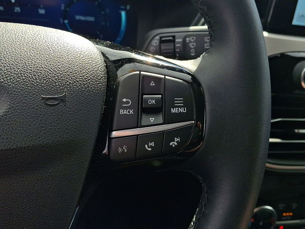 Used 2022 Black Ford SEL image 22