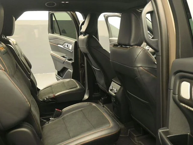 New 2026 Marsh Gray Ford Tremor® image 19