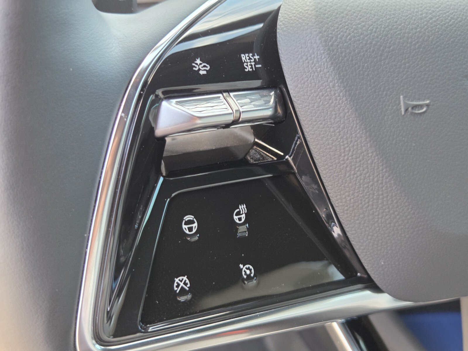 New 2026 Argent Silver Metallic Cadillac Premium Sport image 22
