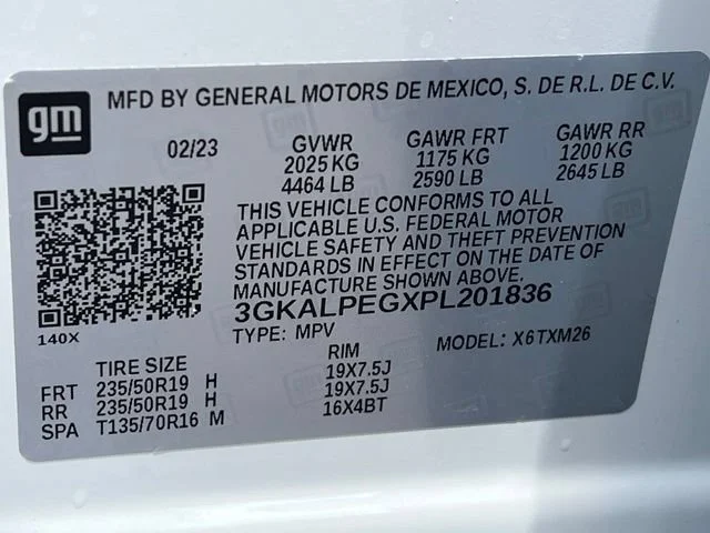 Used 2023 White Frost Tricoat GMC SLT image 14