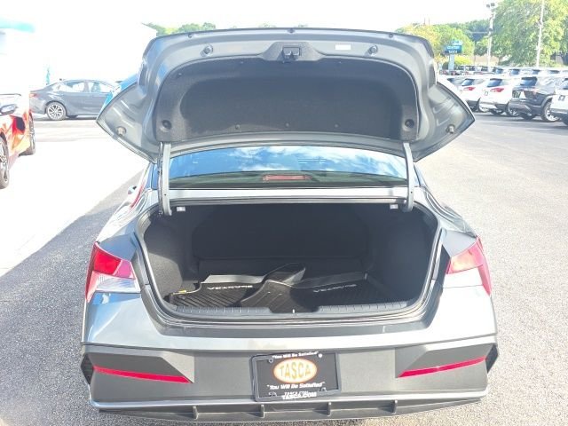 Used 2025 Gray Hyundai SE image 28