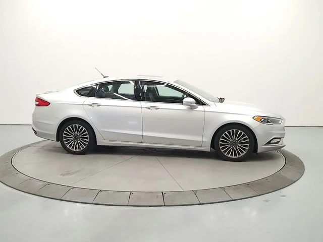 Used 2018 Silver Ford Titanium image 9