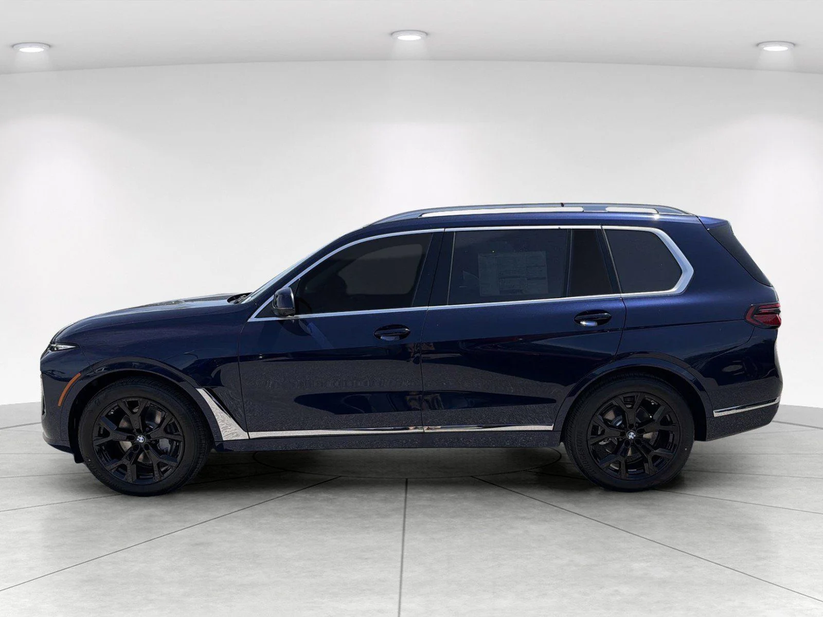 New 2027 Tanzanite Blue II Metallic BMW xDrive40i image 7