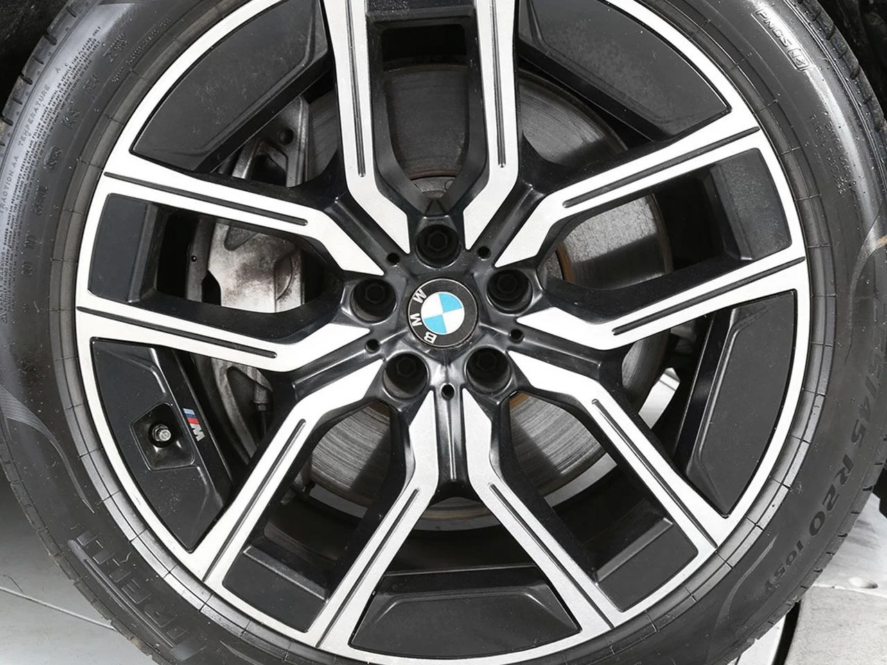 Used 2023 Black BMW 760i xDrive image 6