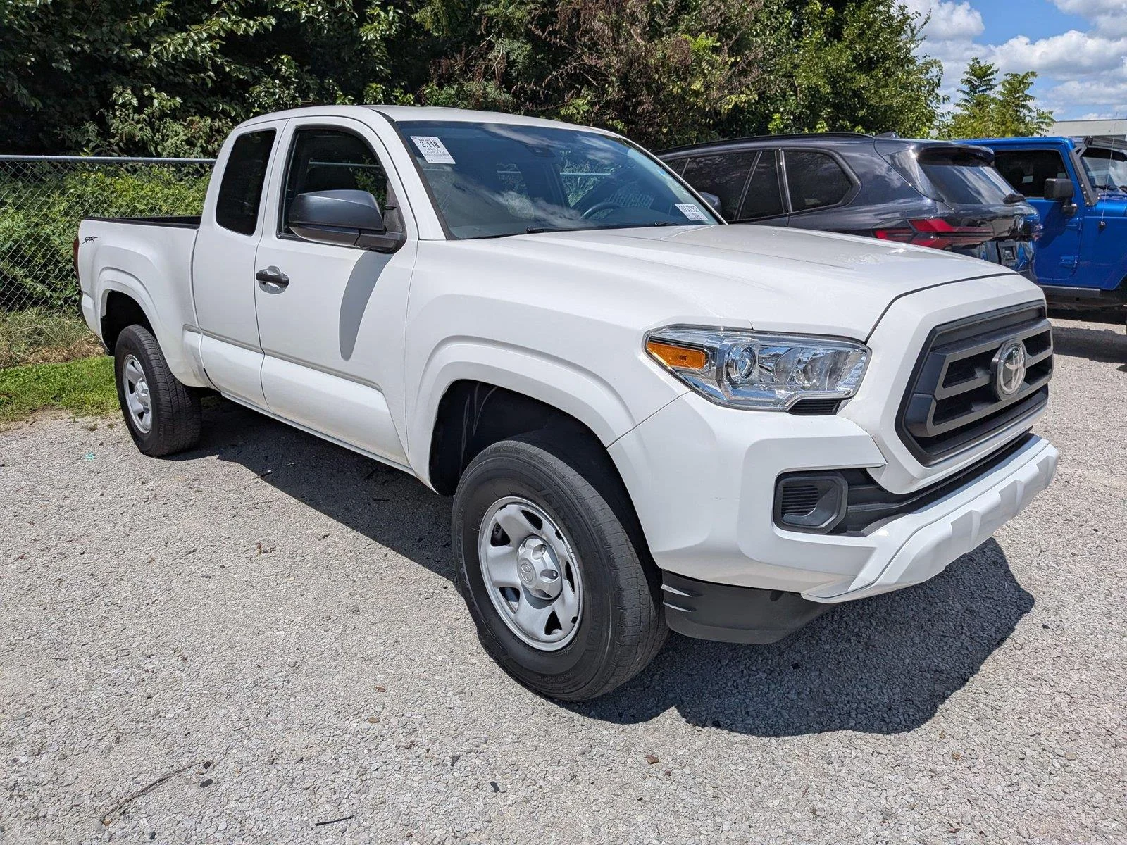 Used 2022 White Toyota SR image 39