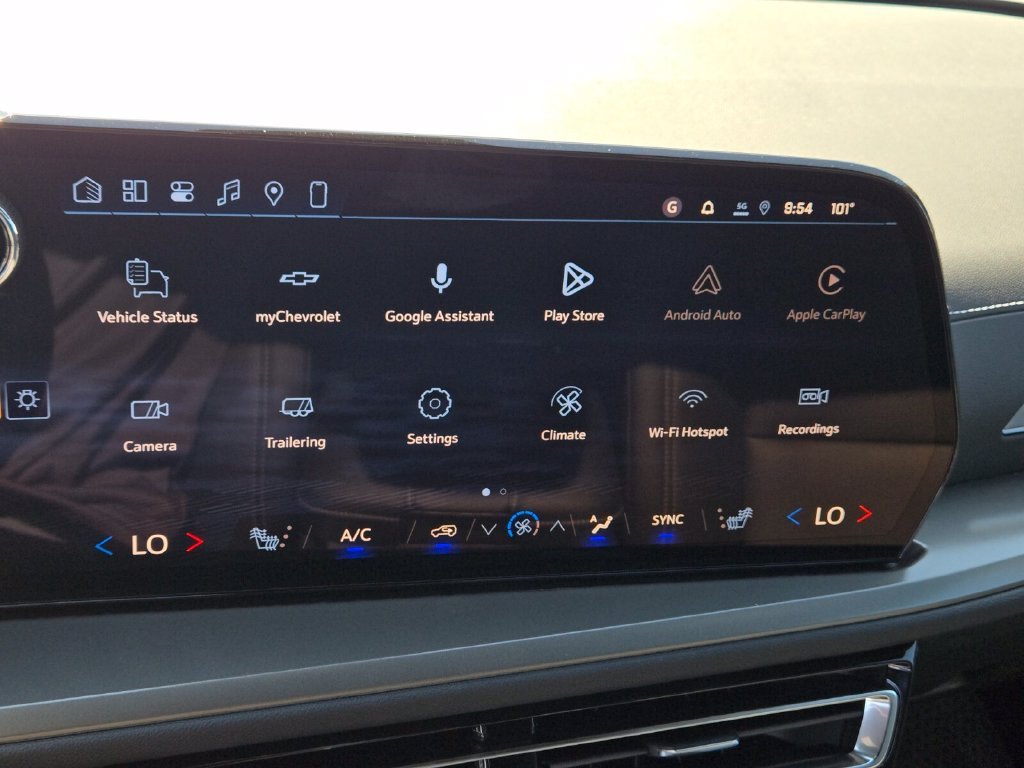 2027 Chevrolet Traverse LT - Photo 12
