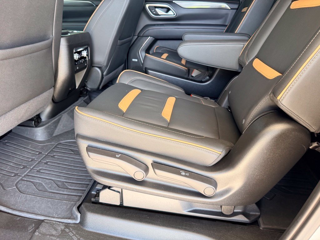 Used 2024 Sterling Metallic GMC AT4 image 32