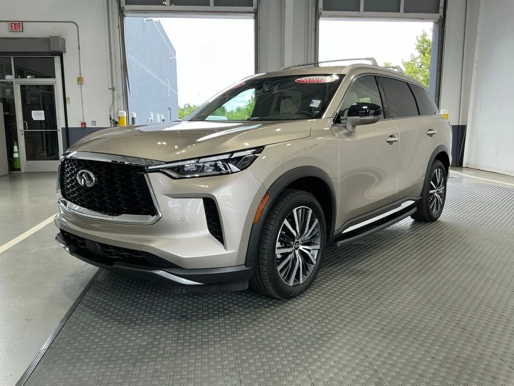 Certified Used 2025 Warm Titanium INFINITI Sensory image 2