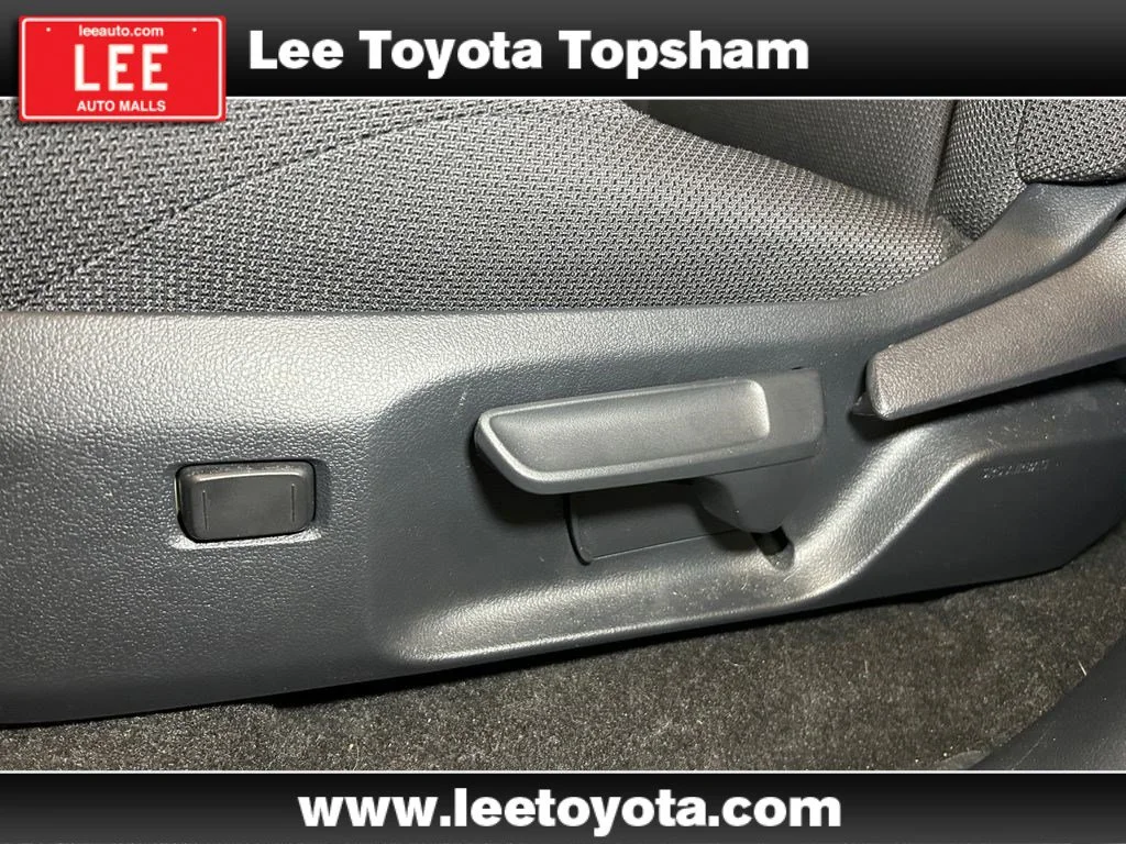 Used 2025 Underground Toyota SR5 image 21