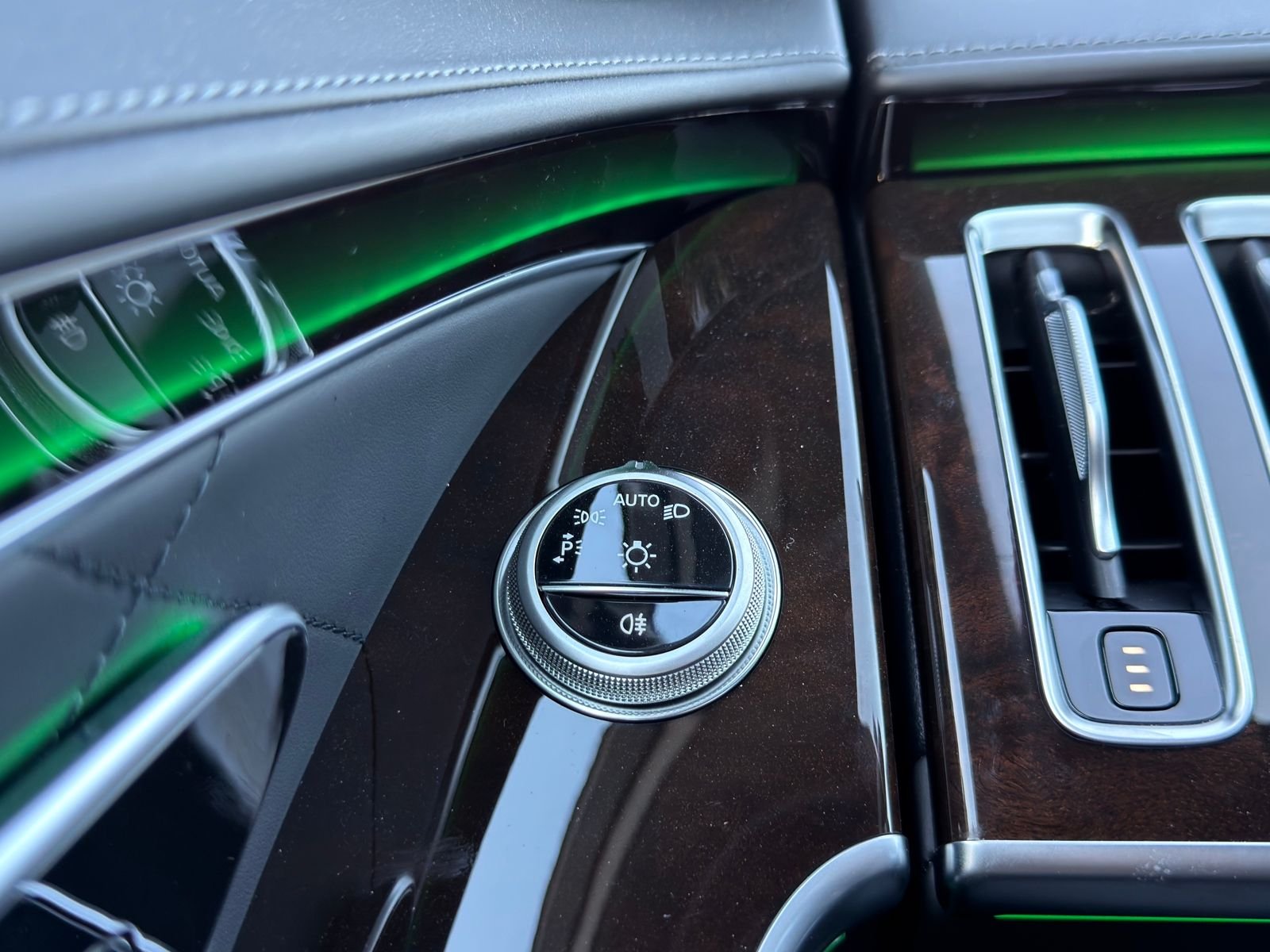 New 2026 MANUFAKTUR Silicon Gray Mercedes-Benz S 580 image 22