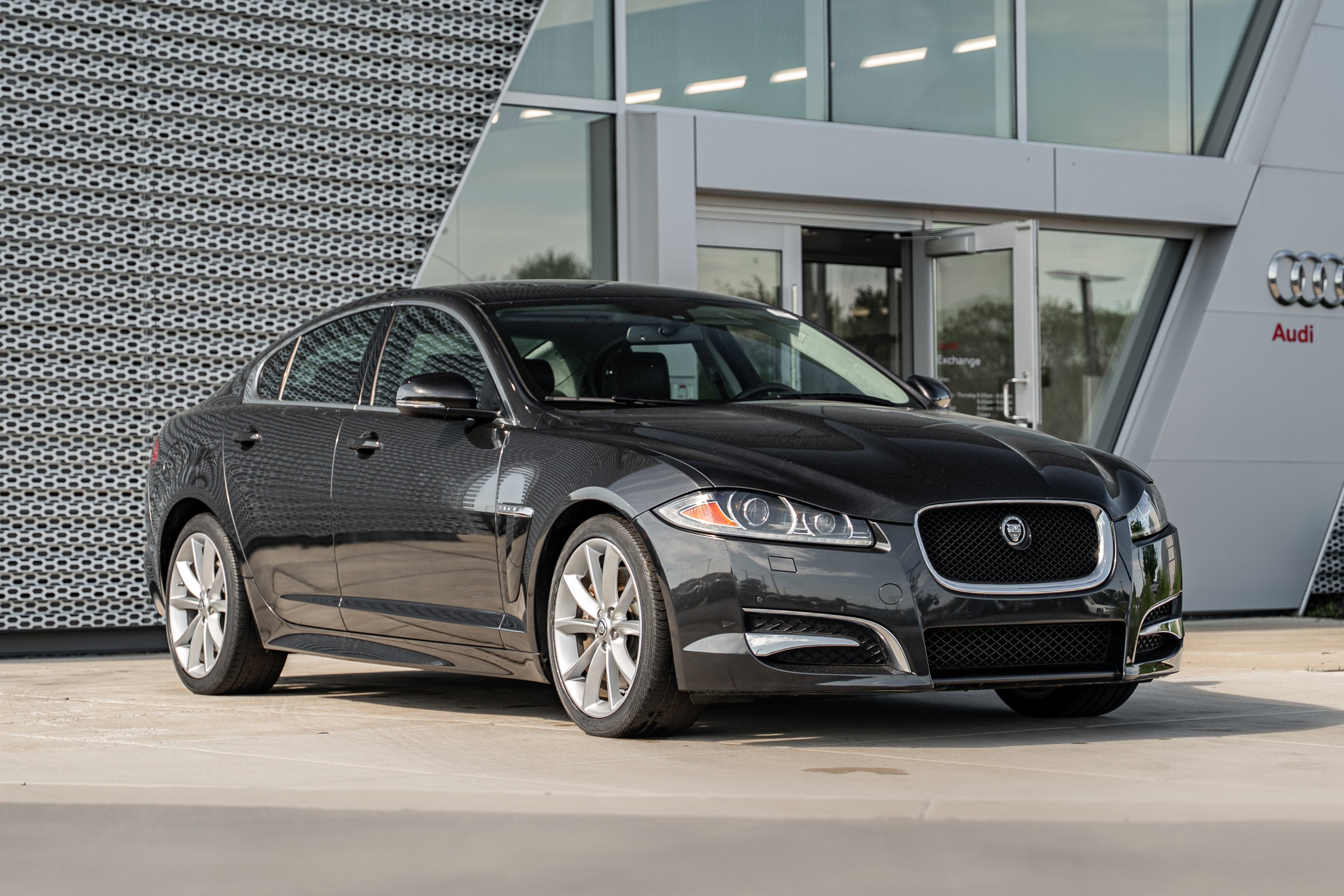2012 Jaguar XF Portfolio's photo