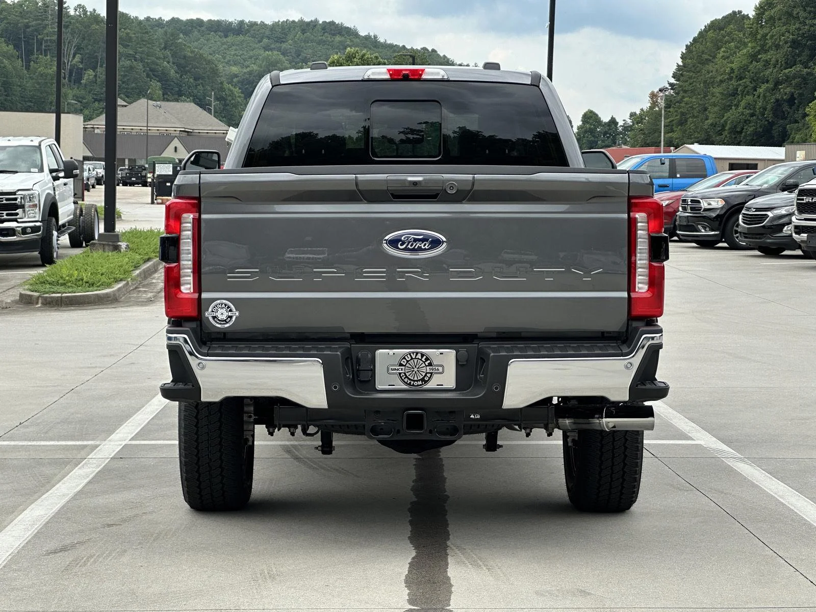 New 2026 Carbonized Gray Metallic Ford LARIAT image 6