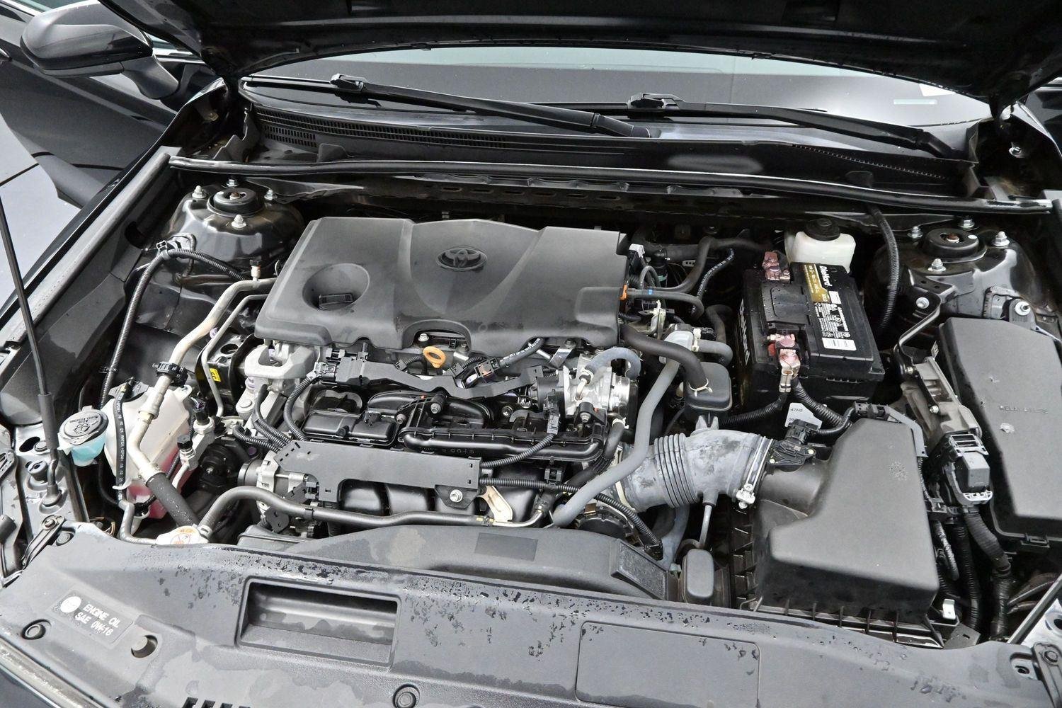 Used 2022 Midnight Black Metallic Toyota LE image 30