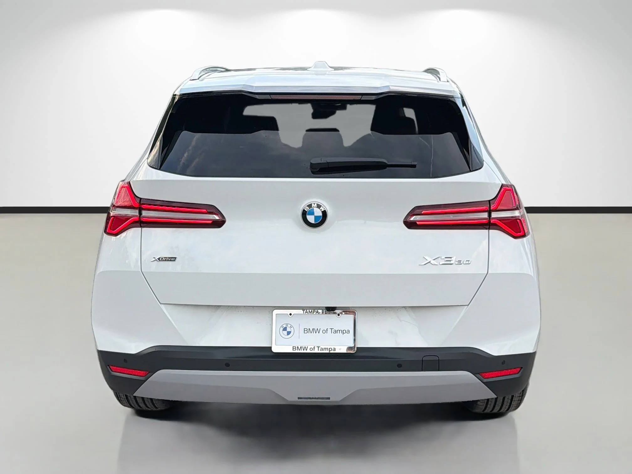 New 2026 Alpine White BMW 30 xDrive image 4