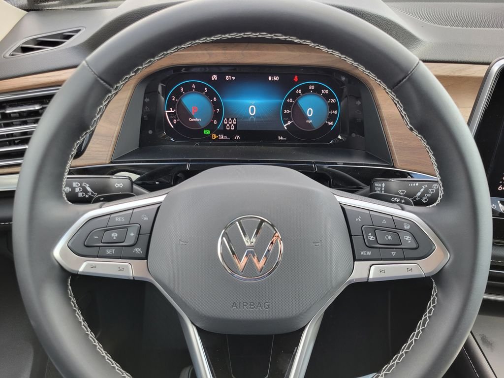 New 2026 White/off-white Volkswagen 2.0T SE image 14