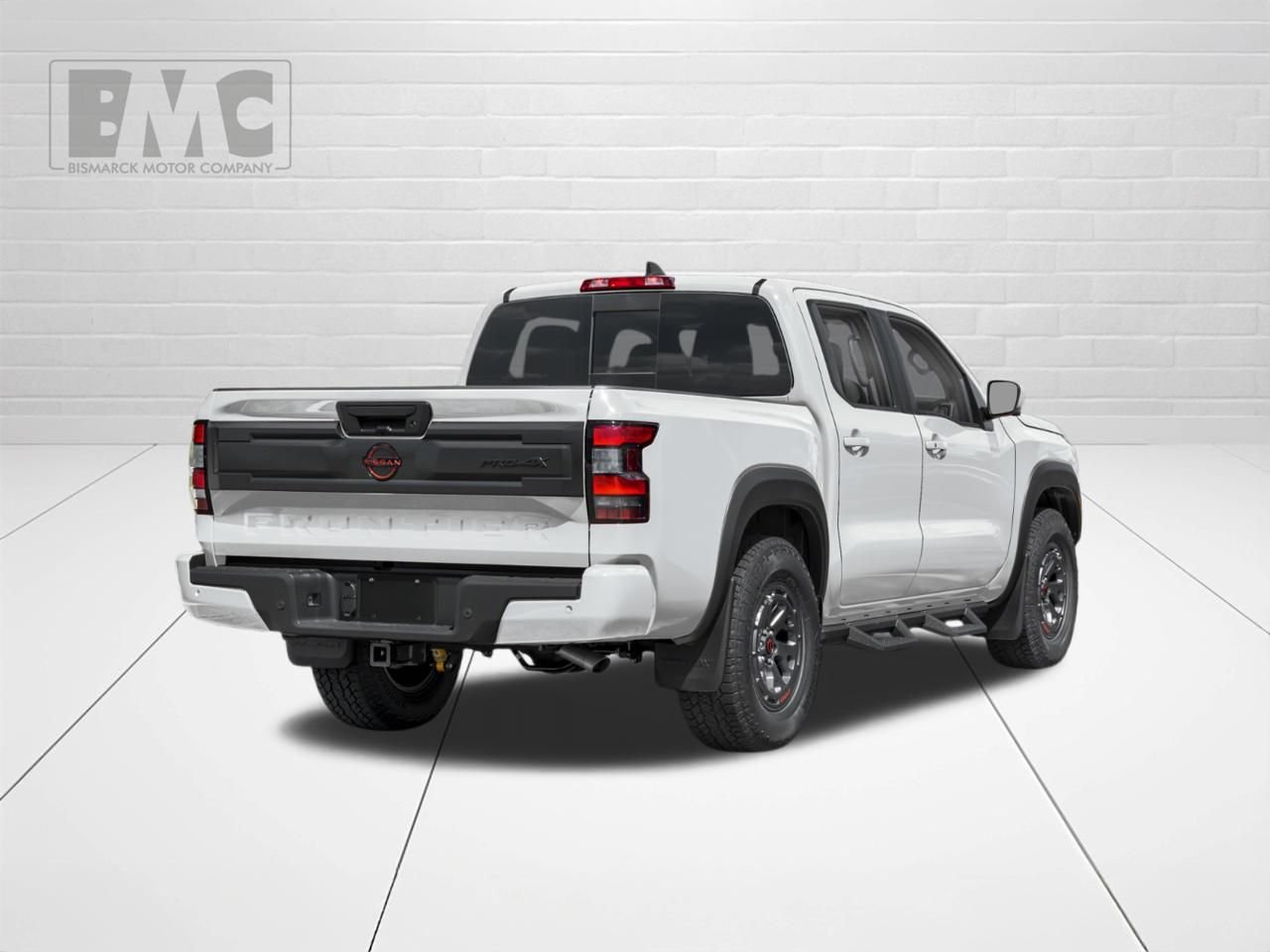 New 2026 White Nissan PRO-4X image 2