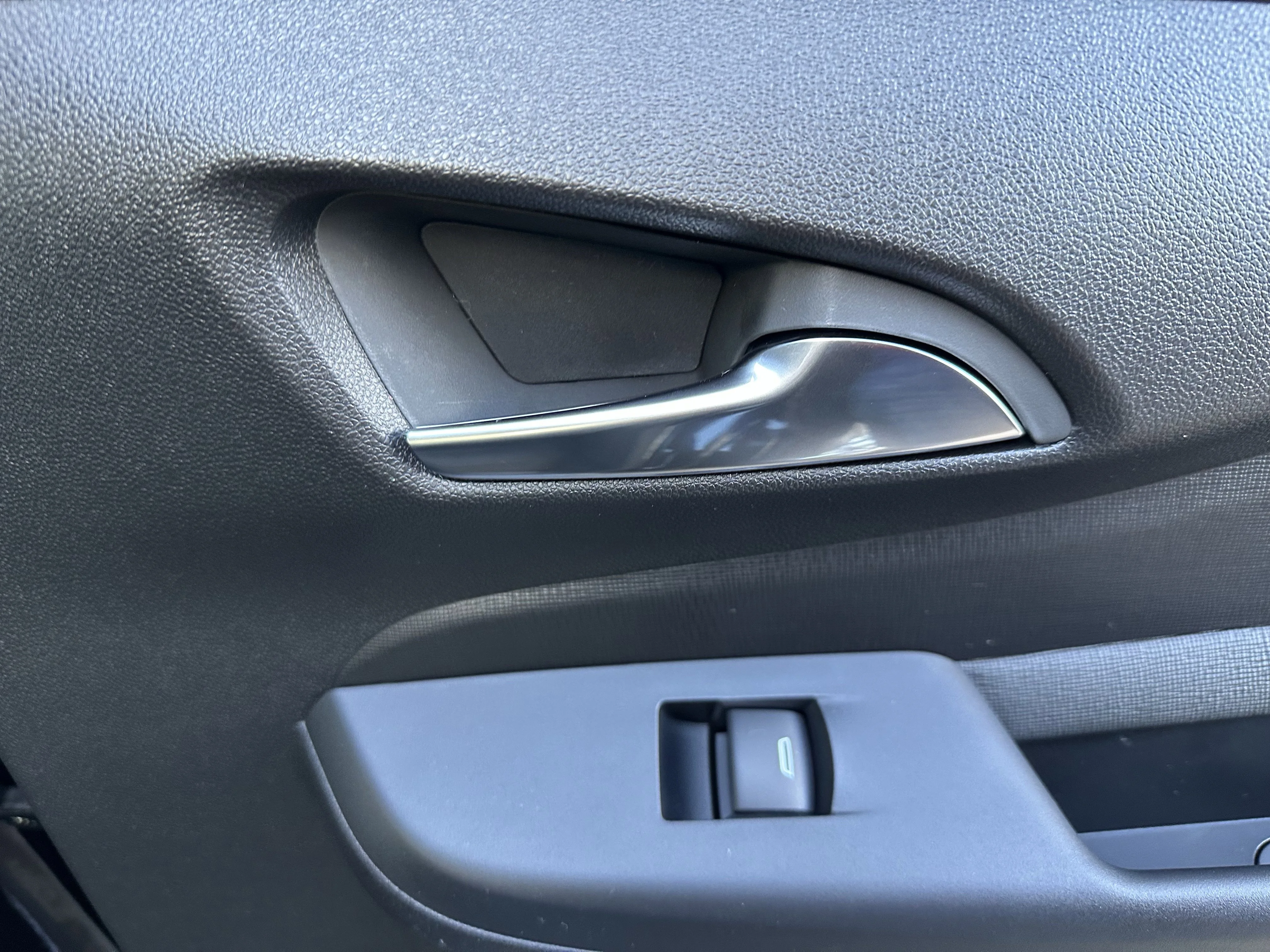 New 2026 Ebony Twilight Metallic Buick Avenir image 21