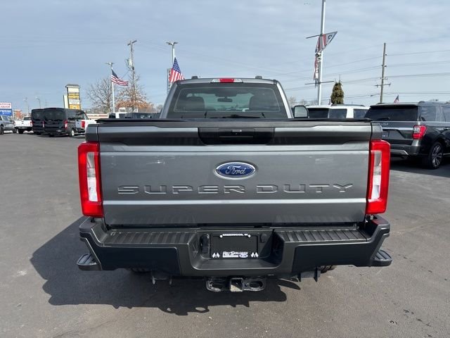 Used 2024 Gray Ford XL image 8