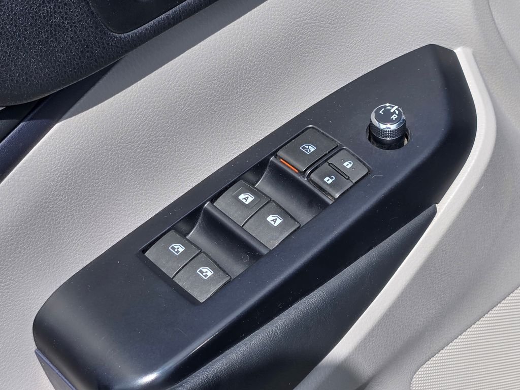 2015 Toyota Highlander LE Plus - Photo 30