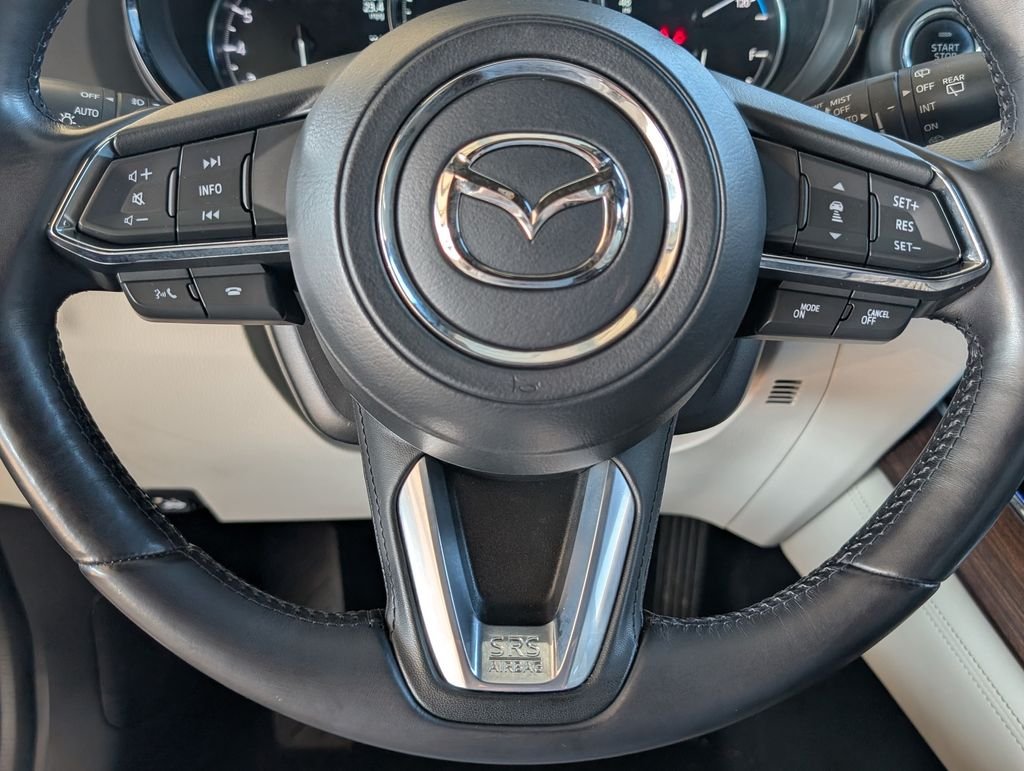 Used 2023 White Mazda Signature image 5
