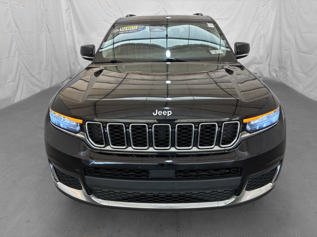Used 2023 Black Jeep Laredo image 2