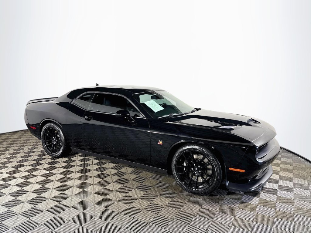 Used 2022 Pitch Black Clearcoat Dodge R/T Scat Pack image 4