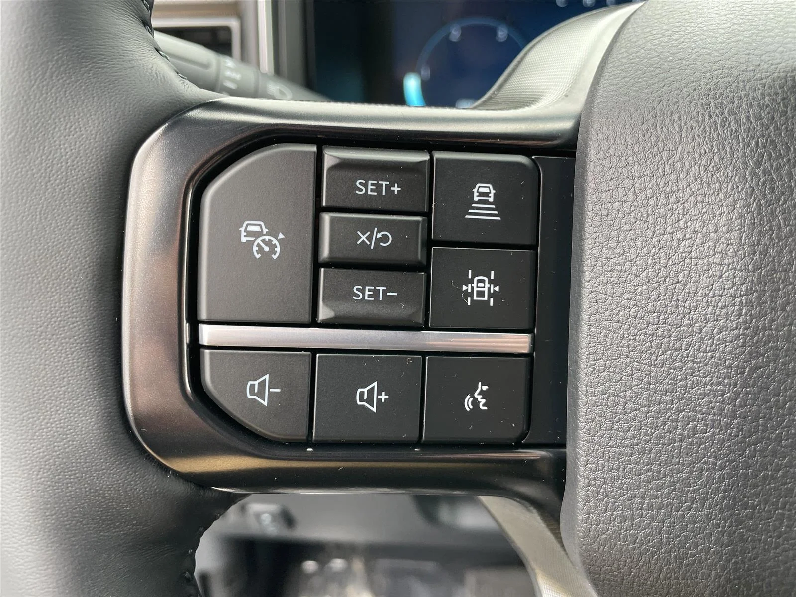 New 2026 Star White Metallic Tri-Coat Ford Platinum image 21