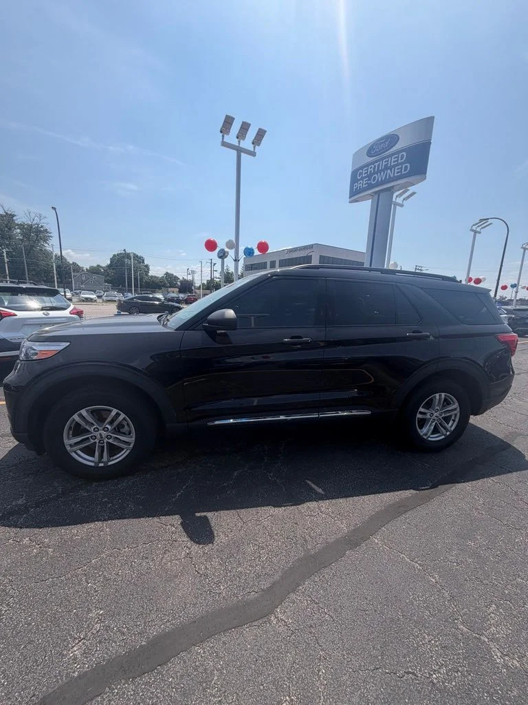 Certified Used 2022 Black Metallic Ford XLT image 33