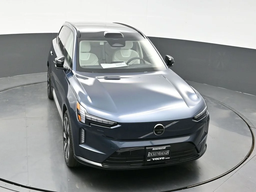 New 2025 Denim Blue Volvo Ultra image 17