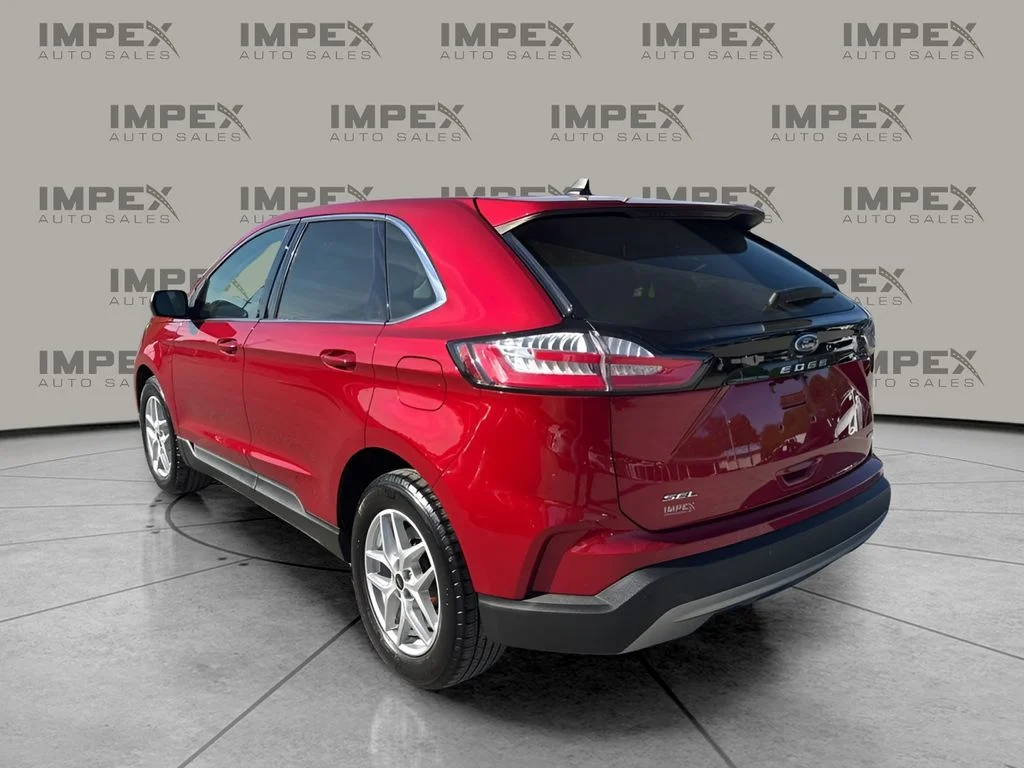 Used 2023 Red Ford SEL image 3