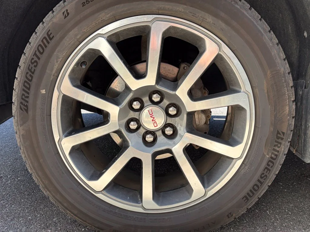 Used 2018 White GMC Denali image 12