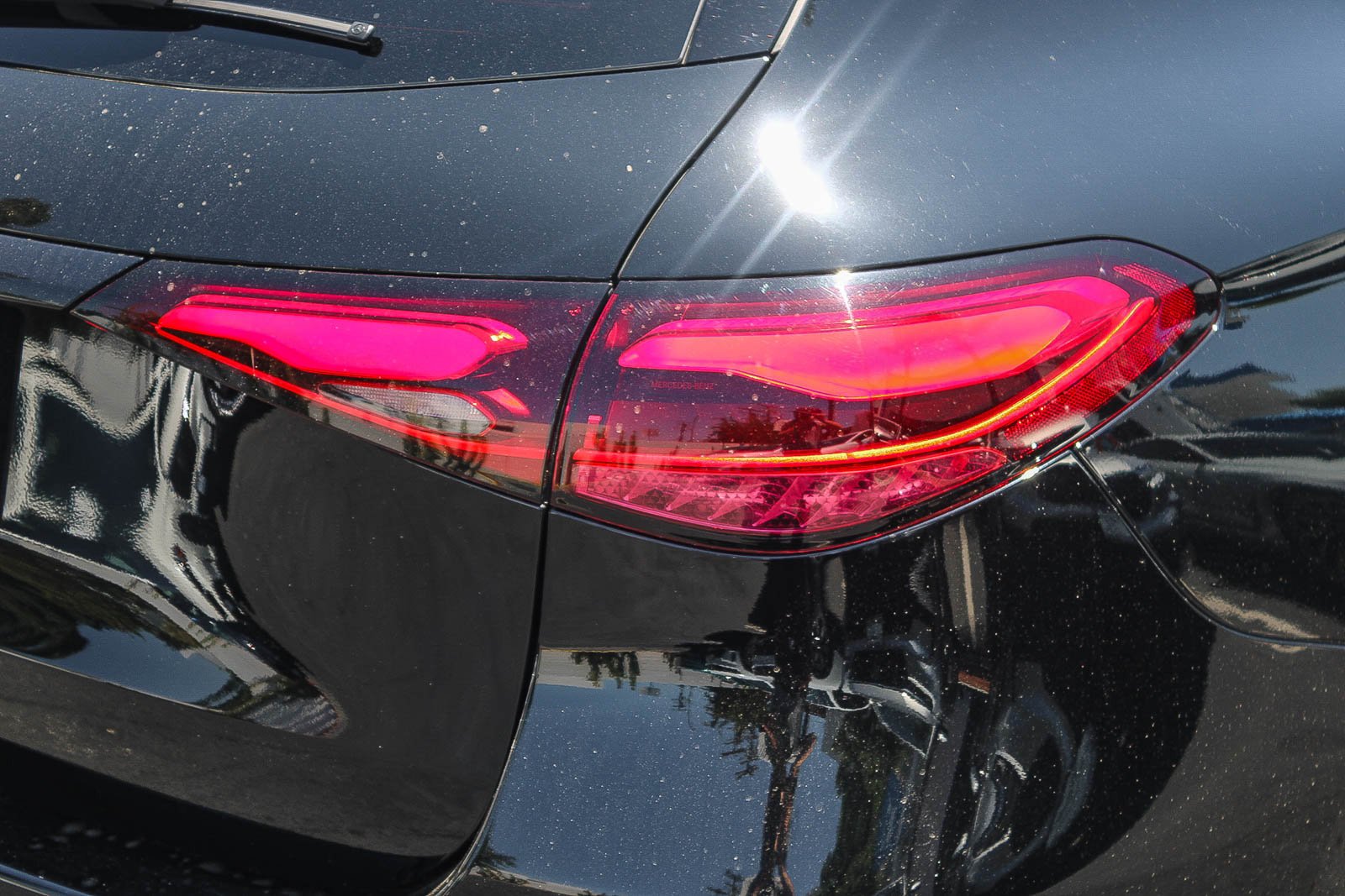 Used 2025  Mercedes-Benz GLC 300 image 9