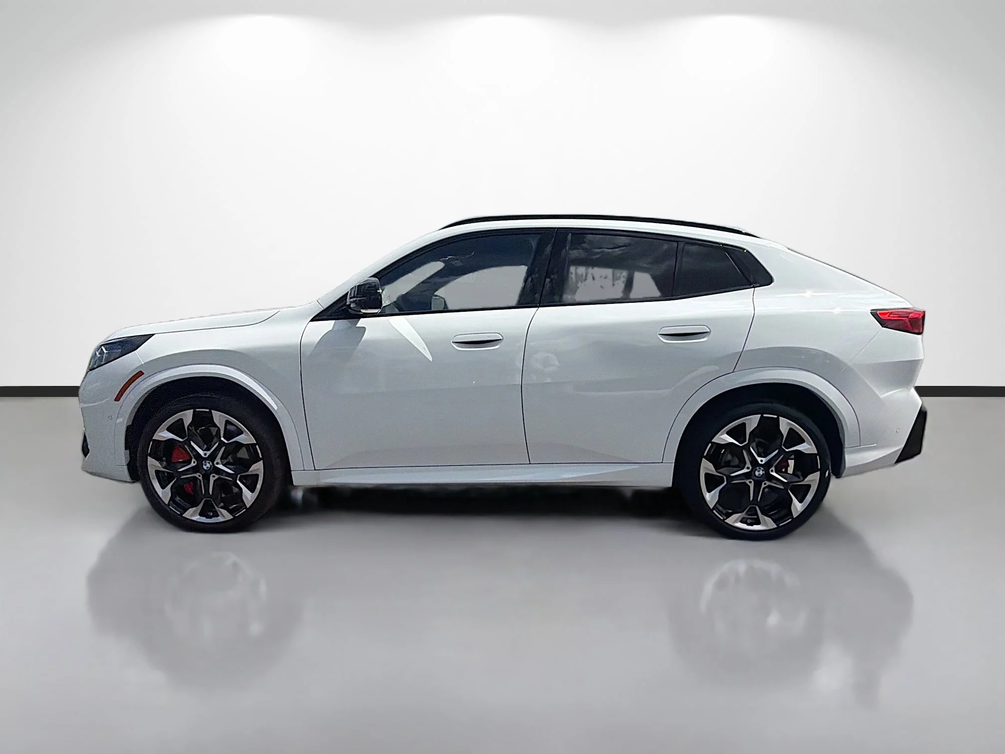 New 2026 Alpine White BMW xDrive28i image 6