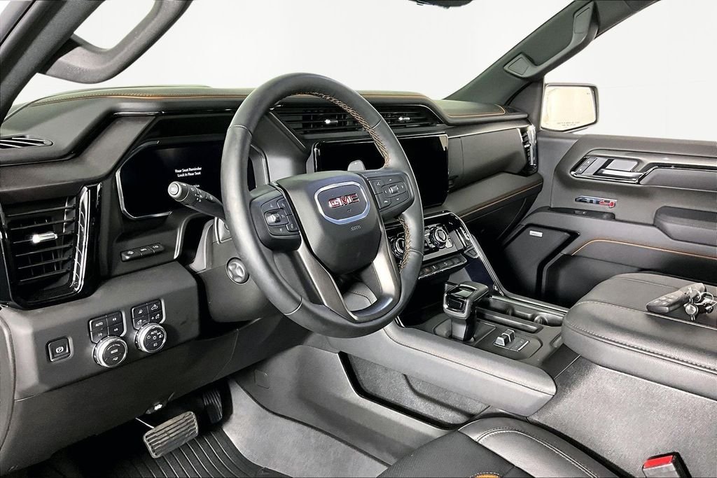 Used 2026 White GMC AT4 image 18