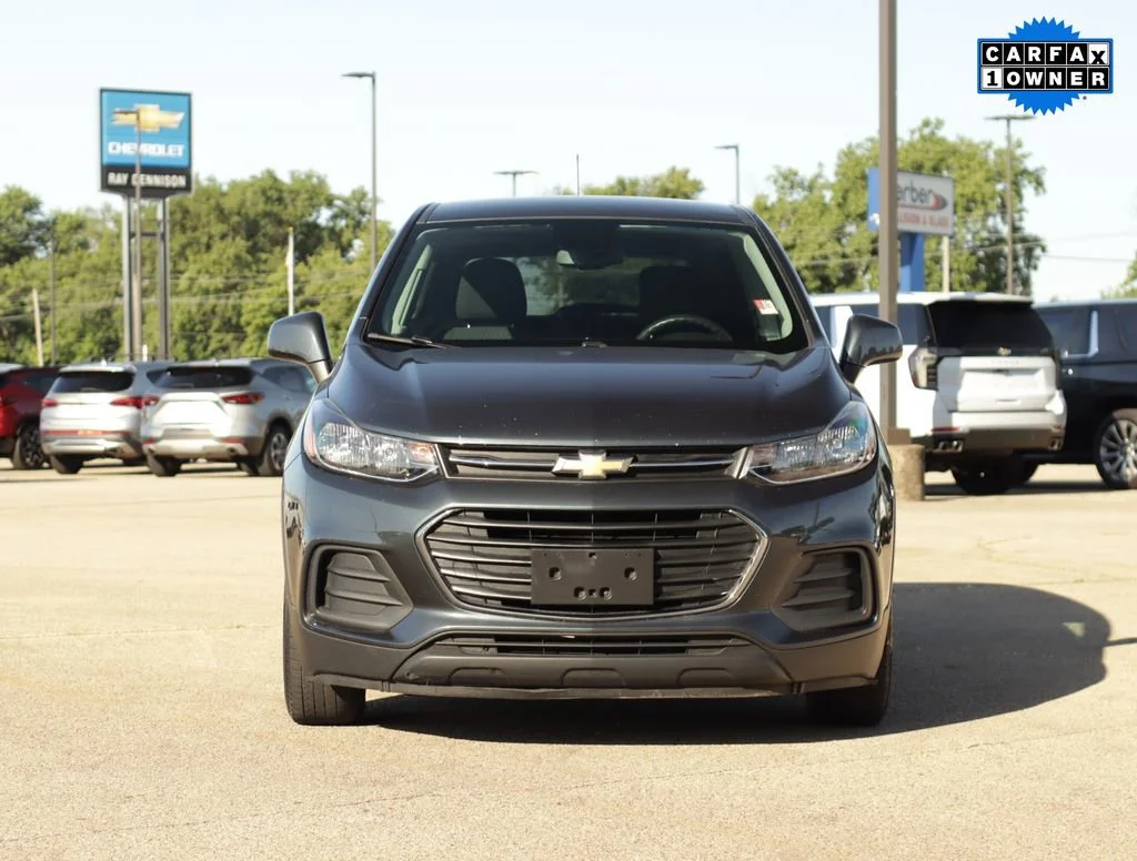 Used 2021 Chevrolet Trax LS with VIN KL7CJKSB6MB303389 for sale in Pekin, IL