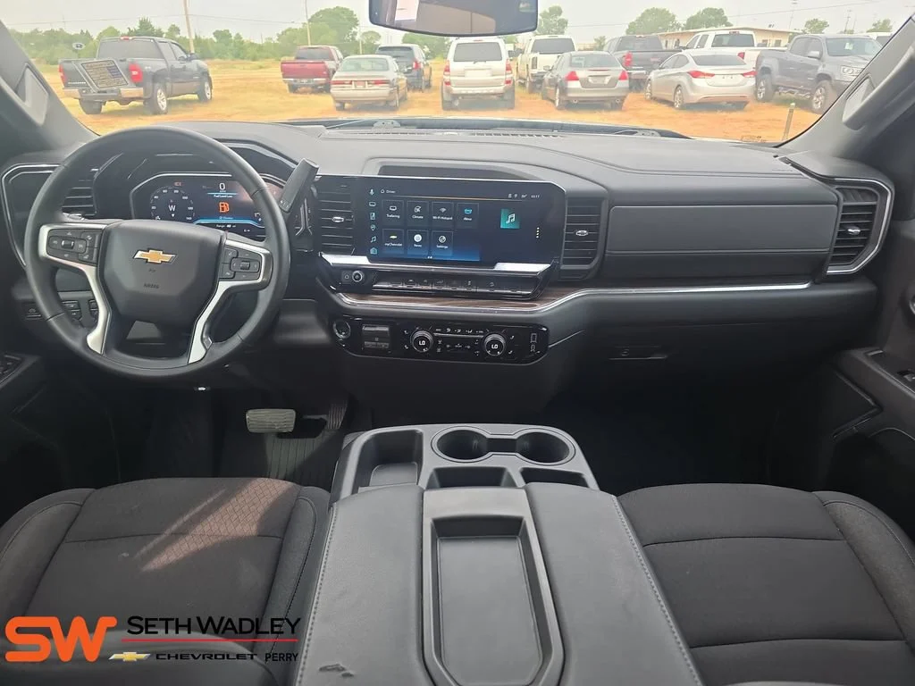 Used 2024 Black Chevrolet LT image 9