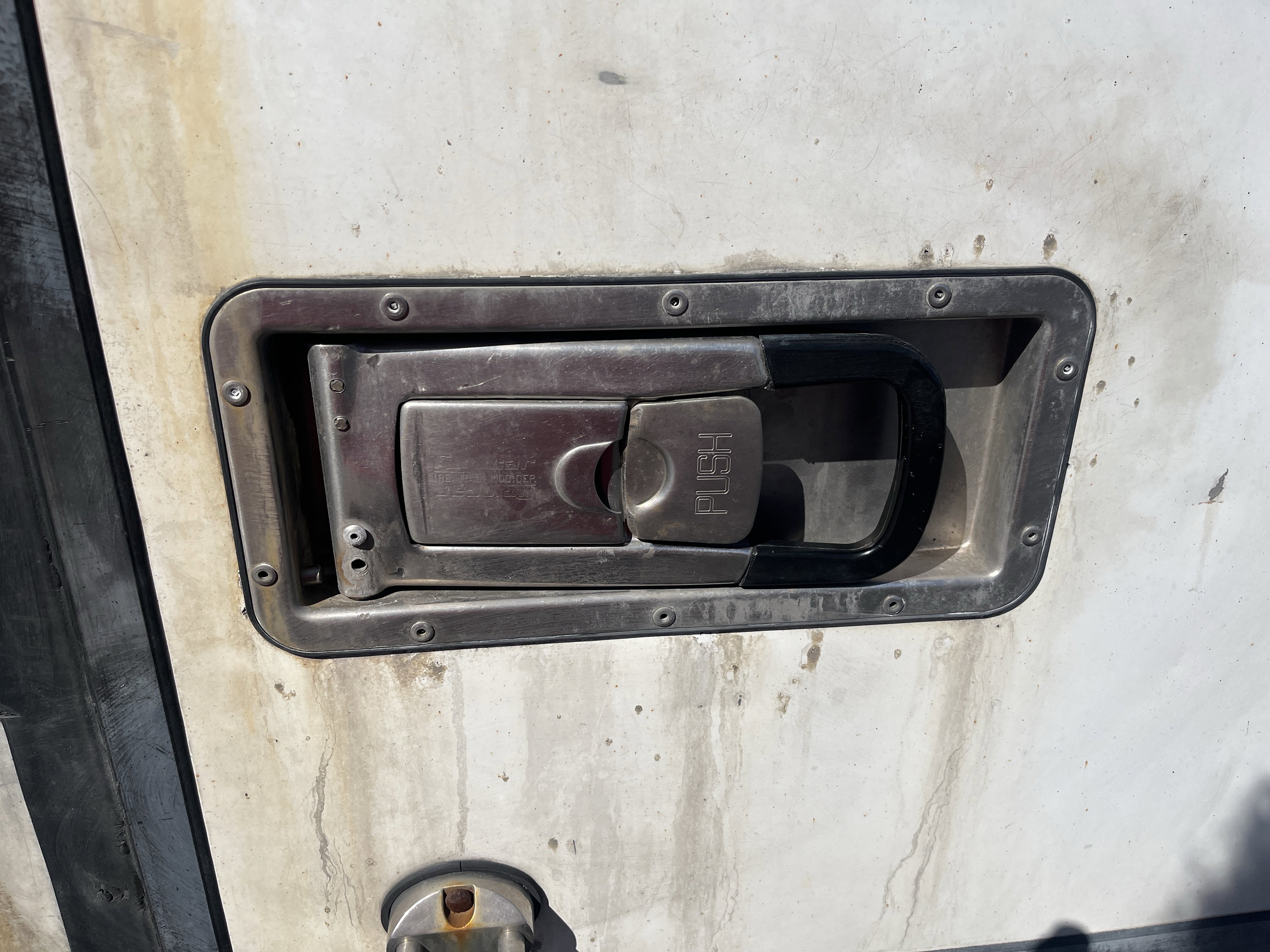 Used 2016  Ford T350HD image 18