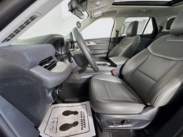 New 2026 Agate Black Metallic Ford Active image 54