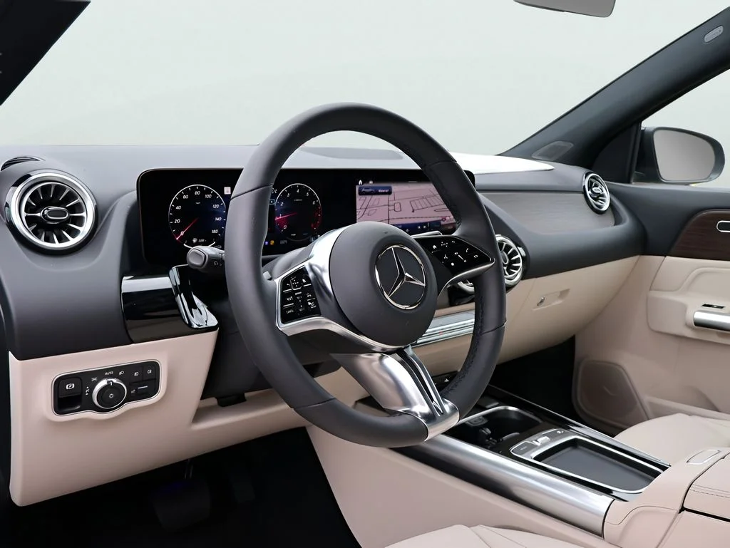 New 2026 Mountain Gray Metallic Mercedes-Benz GLA 250 image 17