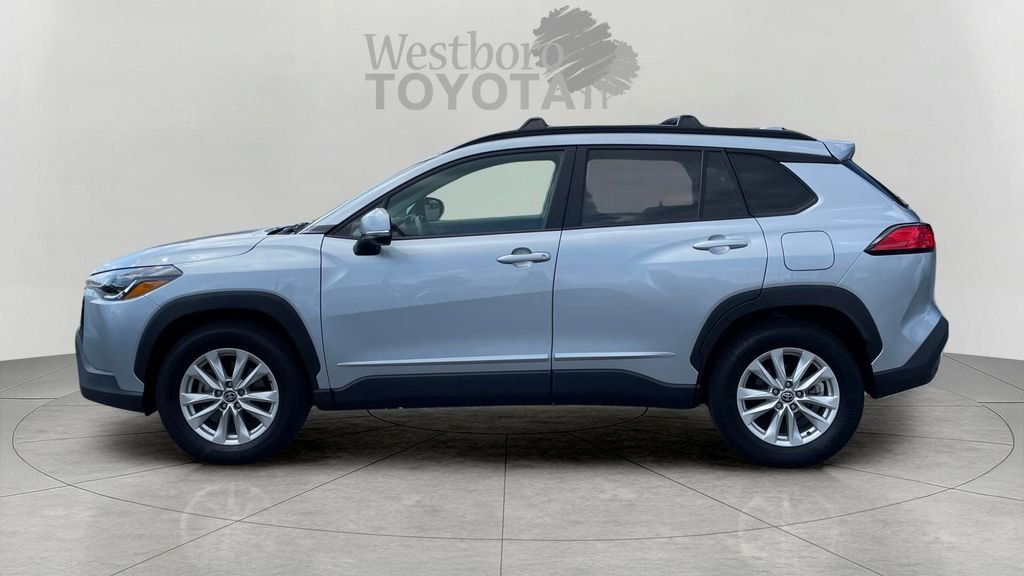 Used 2023 Silver Toyota LE image 4