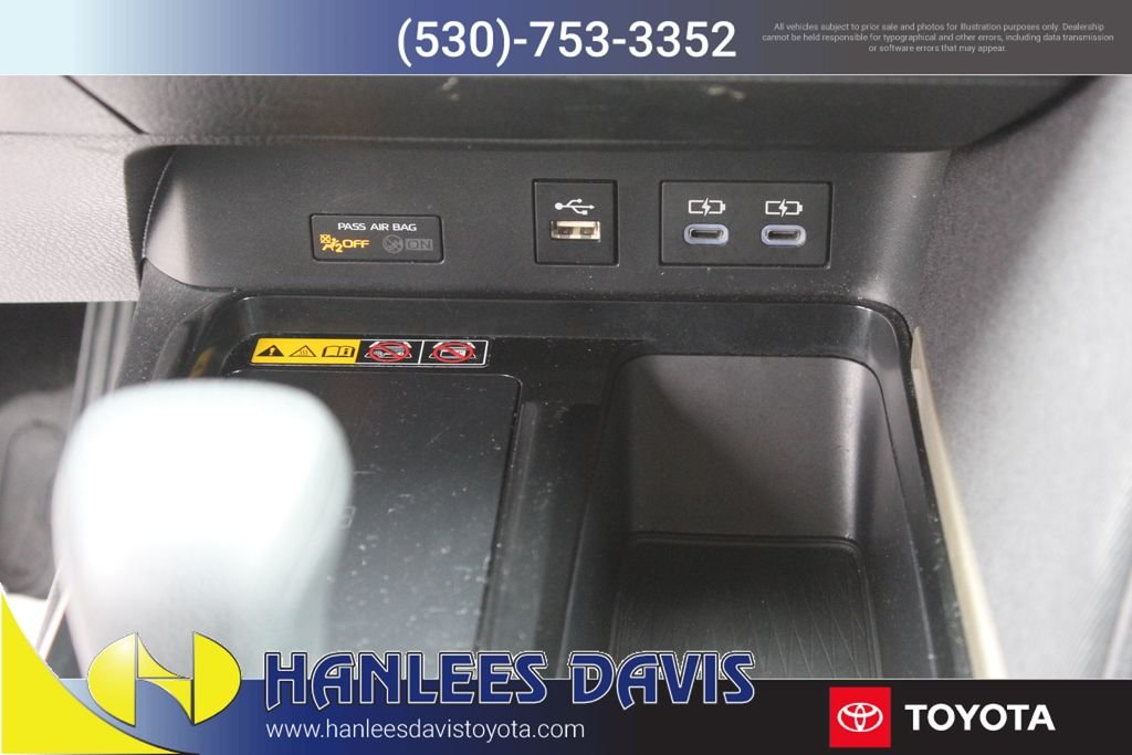 Used 2025  Toyota LE image 20