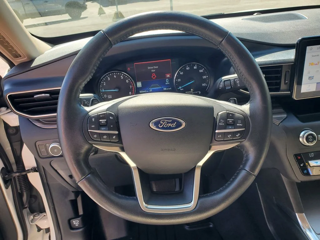 Used 2020 White Ford Limited image 14